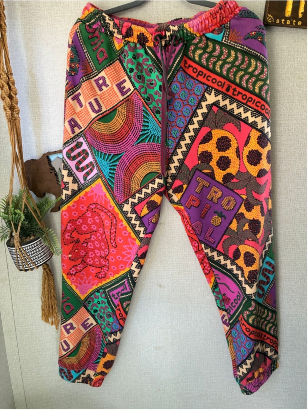 Farm Rio Amazonia Print Jogger Pants Multi-color Size Medium - Picture 2 of 5